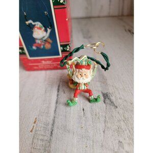Enesco bunkie wee tree trimmers ornament Xmas vintage